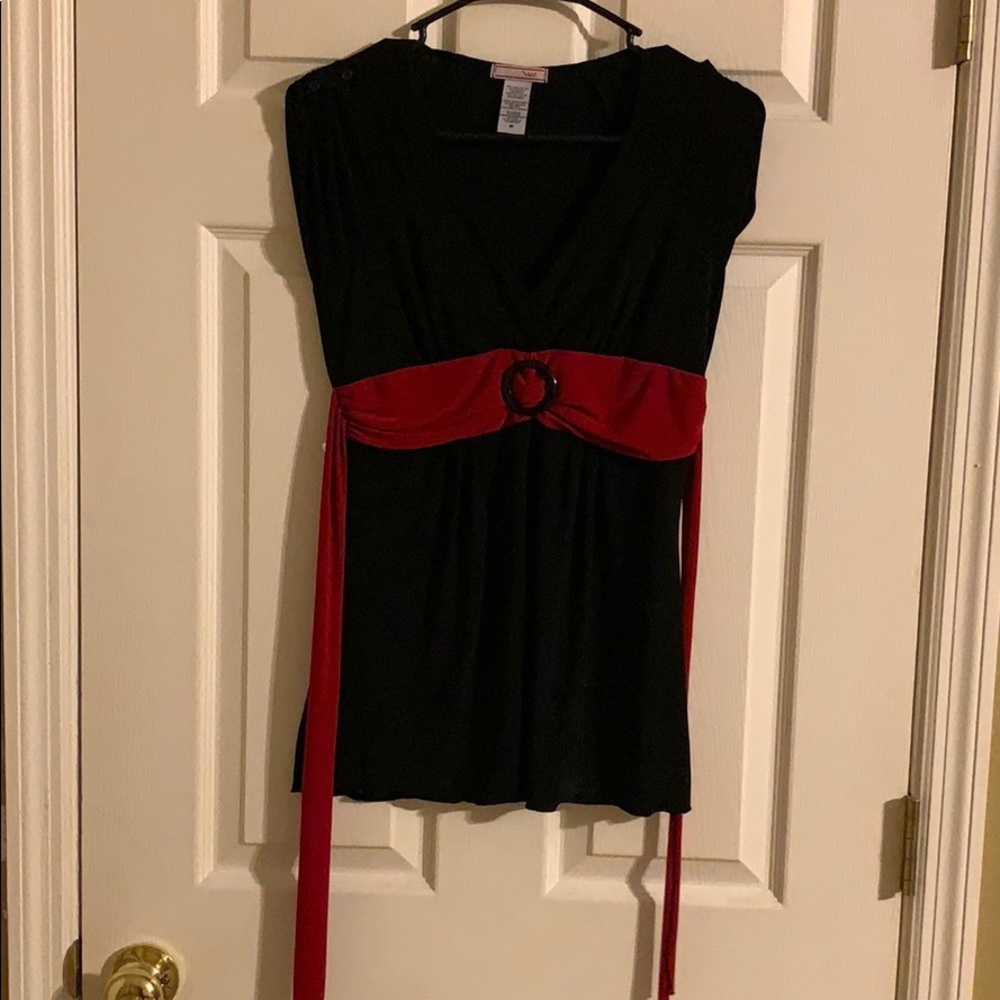 Black and Red cute top in M